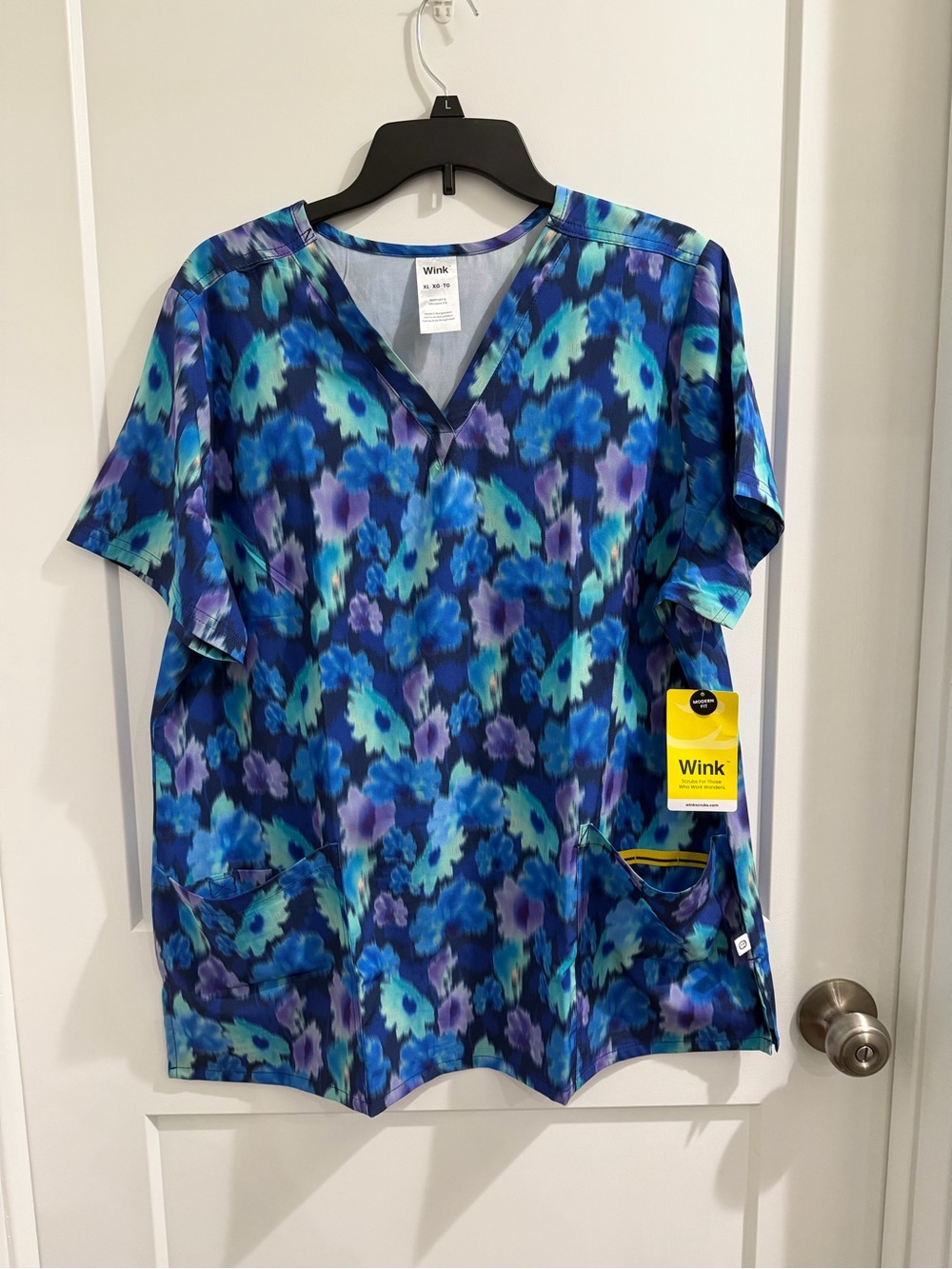 WonderWink Floral V-Neck Scrub Top in Blue, Teal and Purple